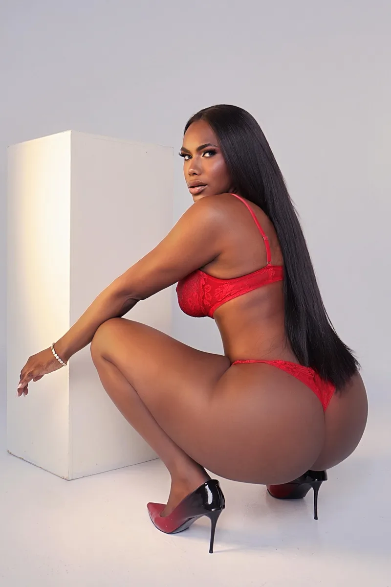 Perla Lohan brazil more active big dick and big ass, trans escort Πάτρα